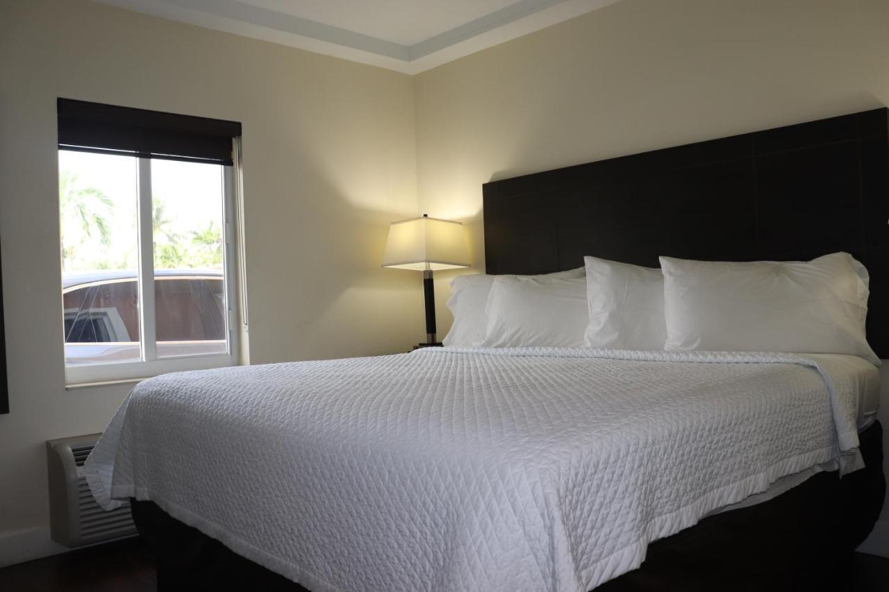 Curtis Inn & Suites Hollywood Esterno foto