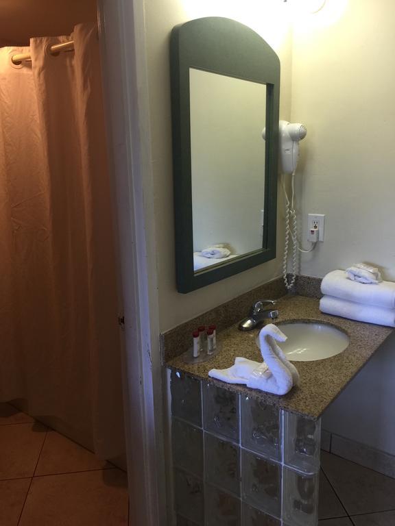 Curtis Inn & Suites Hollywood Esterno foto