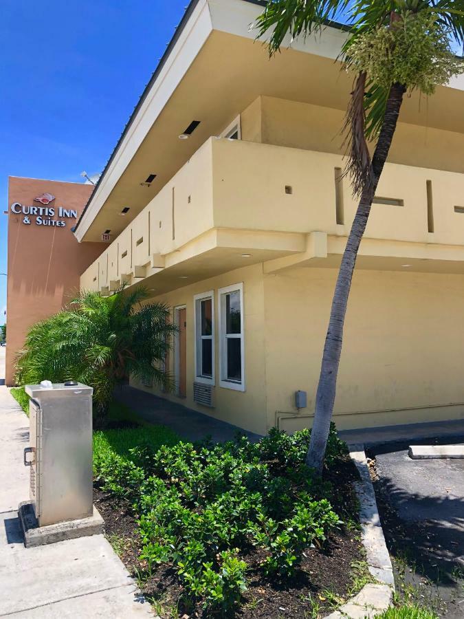 Curtis Inn & Suites Hollywood Esterno foto